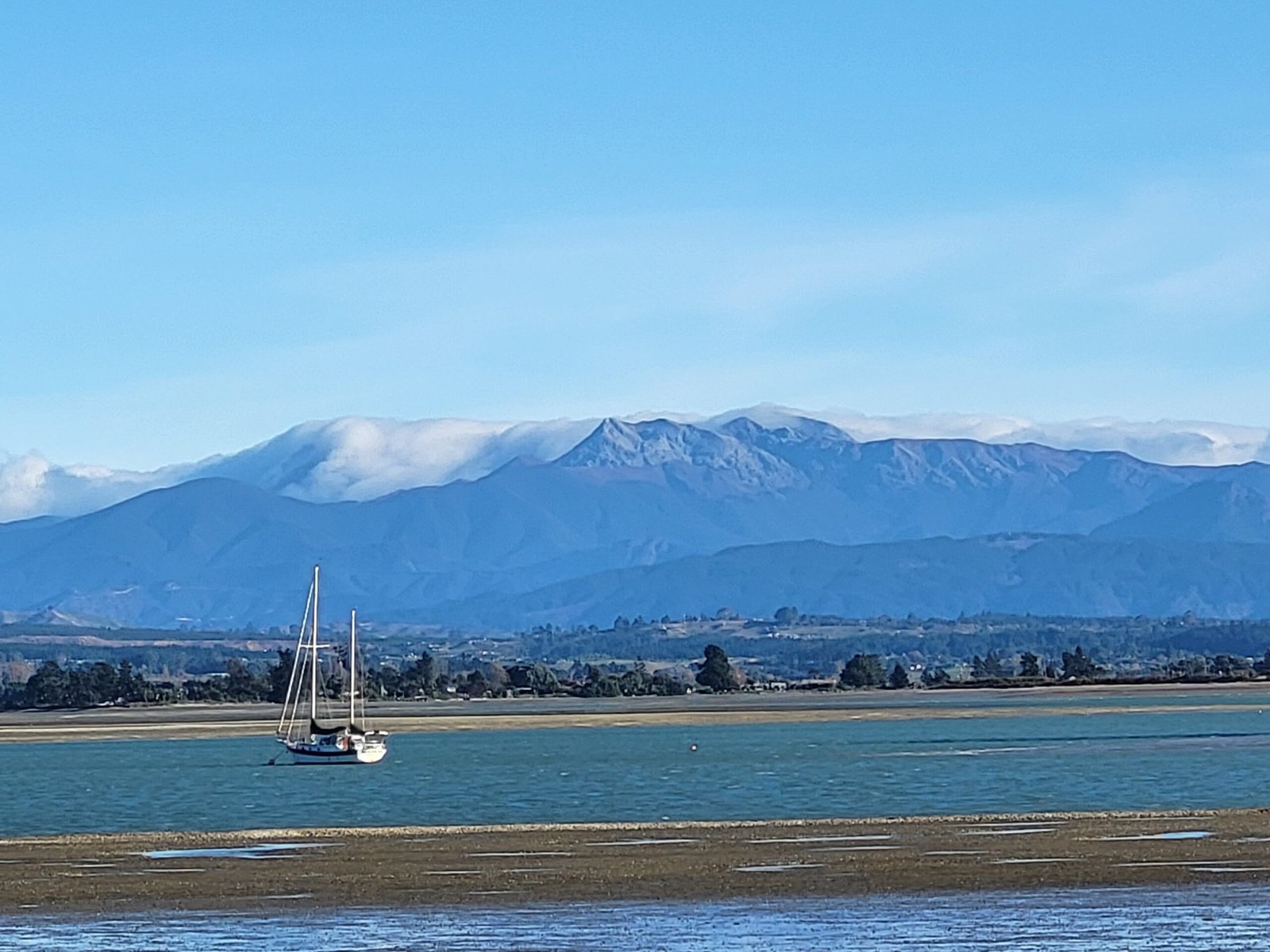 Sea and mountains